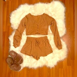Cozy Matching Tan Lounge Set, Size M